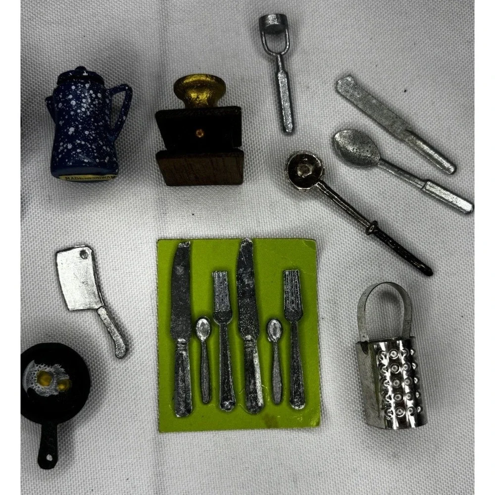 25 Dollhouse Miniature Kitchen Baking Pans, Silverware, Iron, Grinder, Utensils
